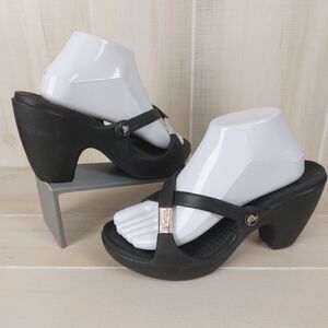 CROCS Cyprus IV Strappy Heels Sandals Women's Size 9 Black Slip-on Comfort